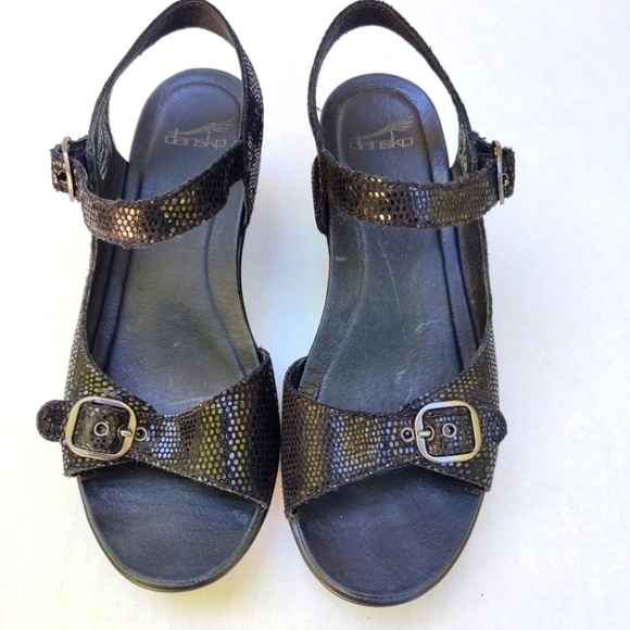 Dansko Sandi Black Shimmer Double Strap/Buckle Sandals Women’s Size 7.5 - 8 - Picture 2 of 9